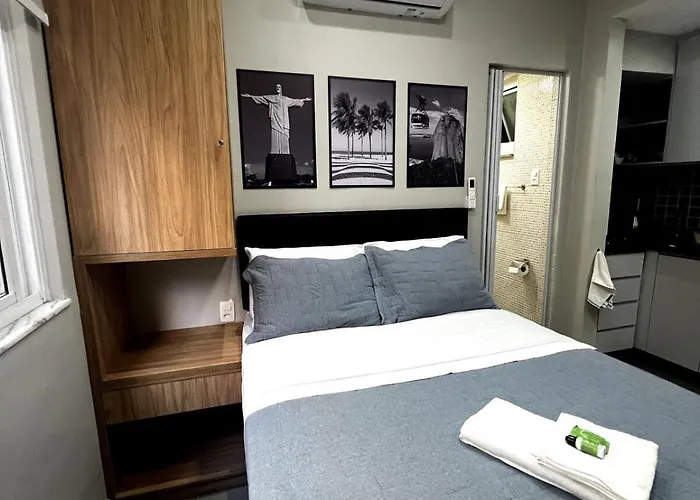 Studio For 2 People Steps From Copacabana Beach Rio de Janeiro